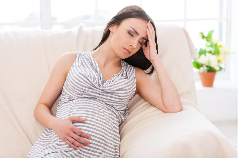 علائم زمان بارداری از جمله یبوست در بارداری