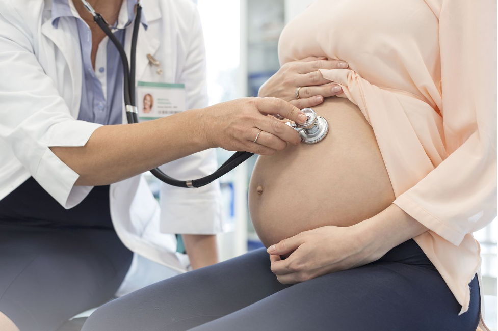 چه زمانی در دوران بارداری به دلیل ضربان قلب به پزشک مراجعه کنیم؟