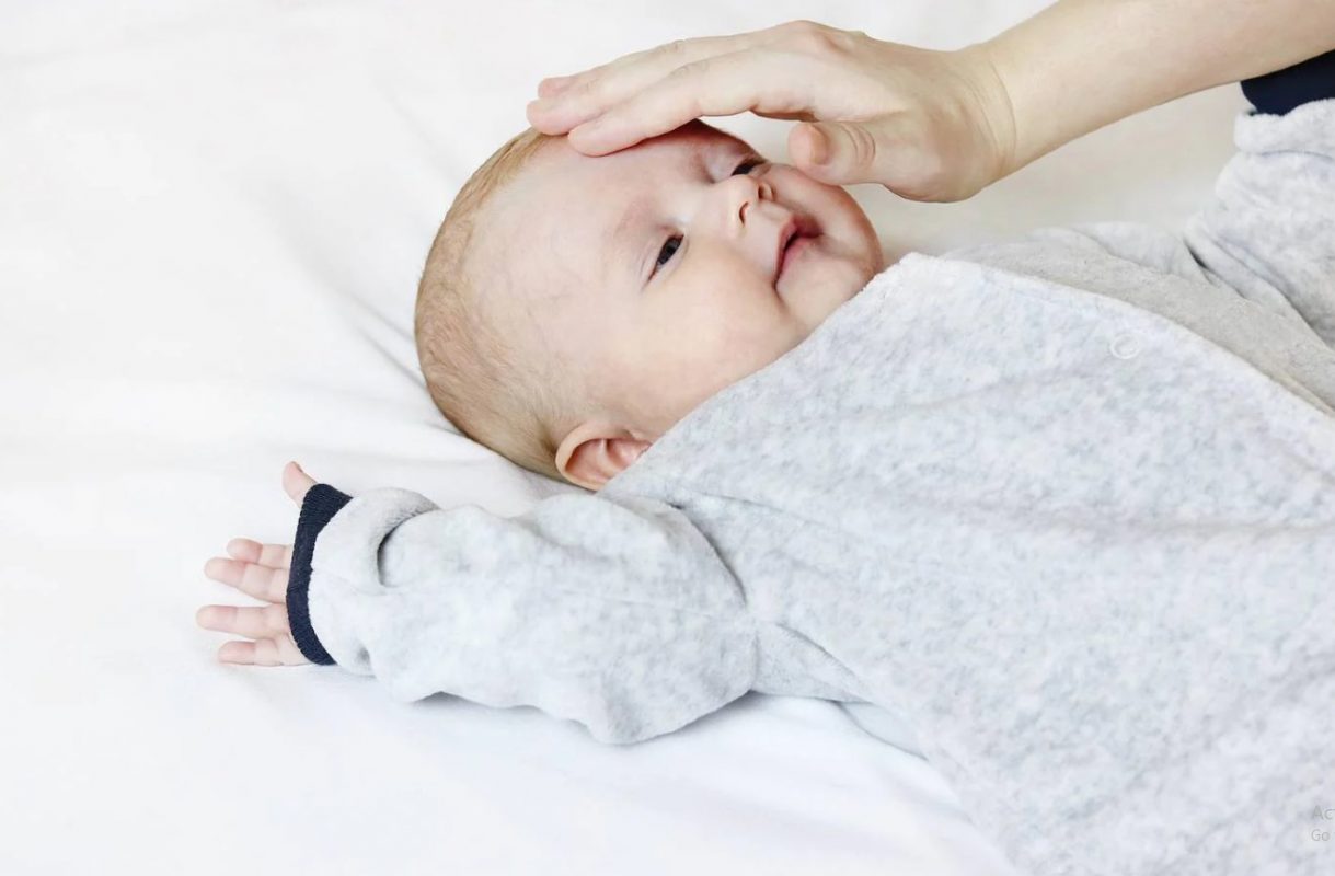 عرق سرد نوزاد بعد از واکسن و علت آن